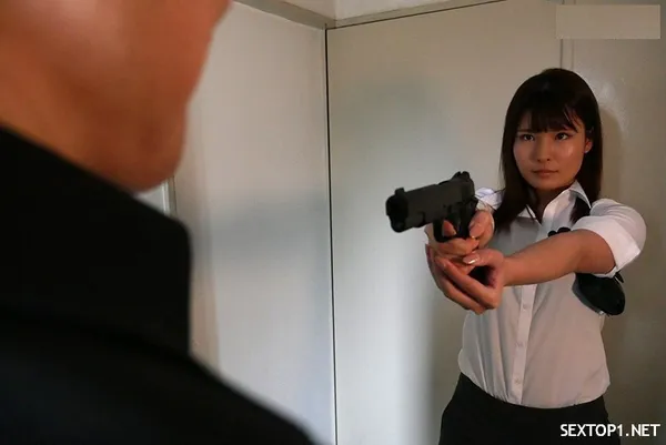 sex nuột Nữ cai ngục bị tù nhân làm nhục tập thể